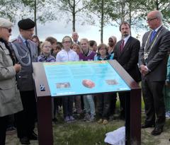 2012 onthulling verzoeningspaneel (39)