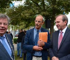 2014 herdenking evacuatiemonument (18)