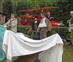IMG_4203_evacuatiegroep en brandweerauto