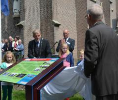 onthulling kloosterpaneel (12)