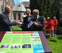 onthulling kloosterpaneel (21)